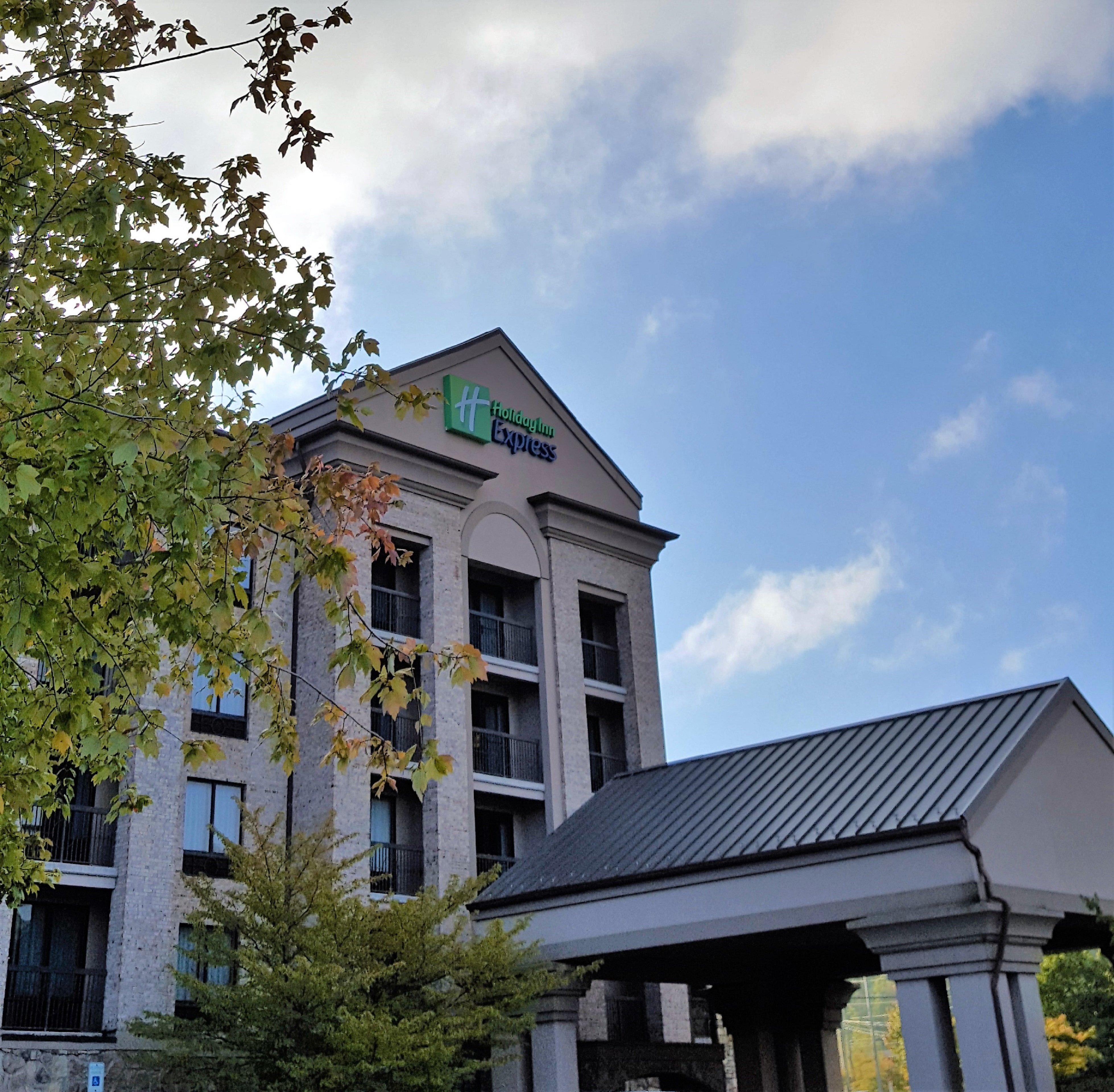 Holiday Inn Express Boone By Ihg Exterior photo