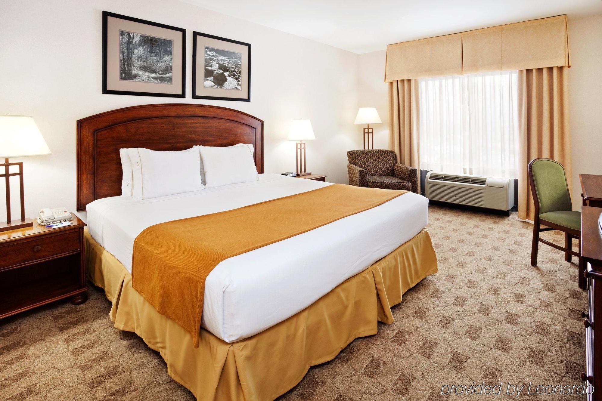Holiday Inn Express Boone By Ihg Exterior photo