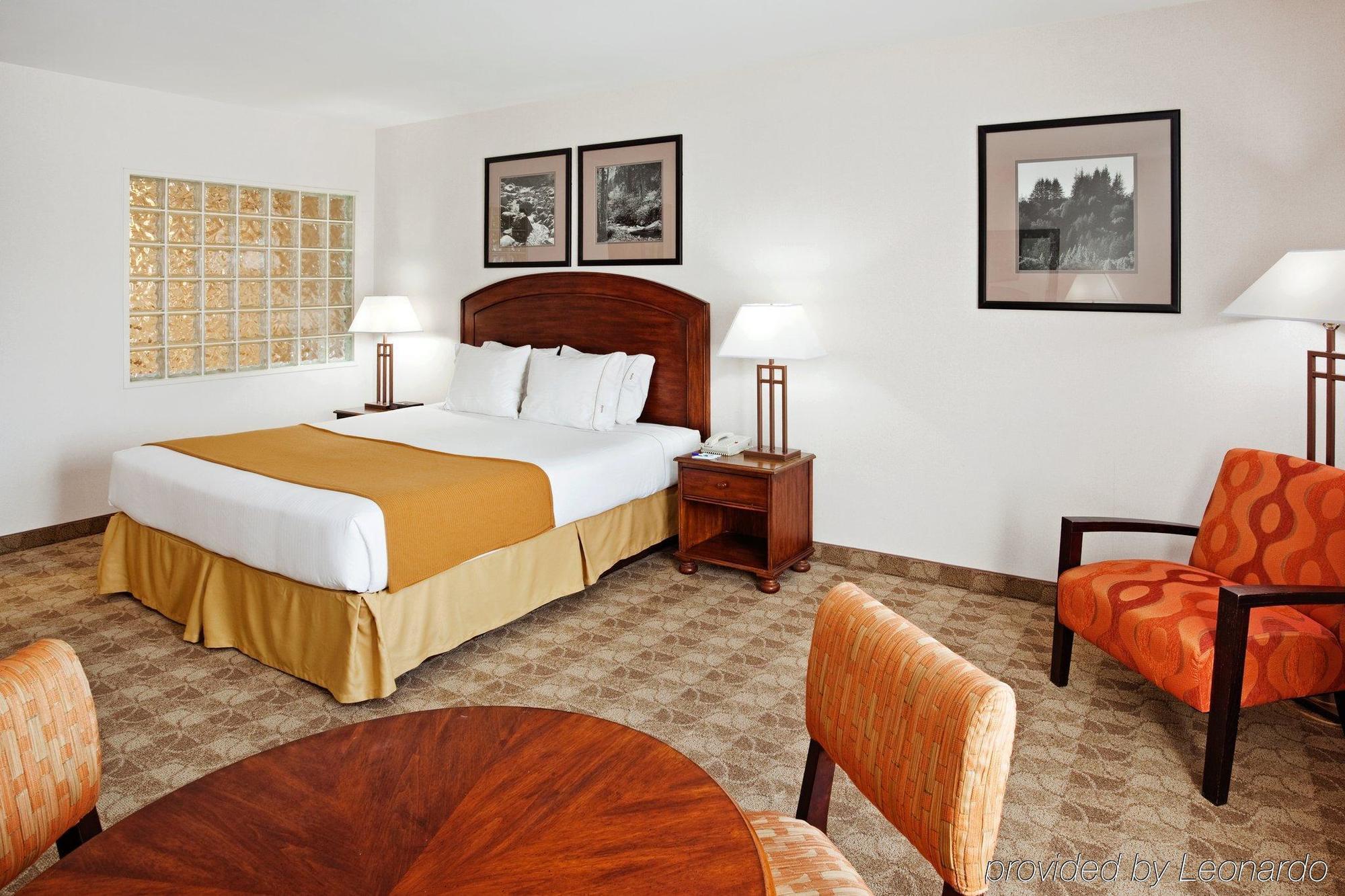 Holiday Inn Express Boone By Ihg Exterior photo