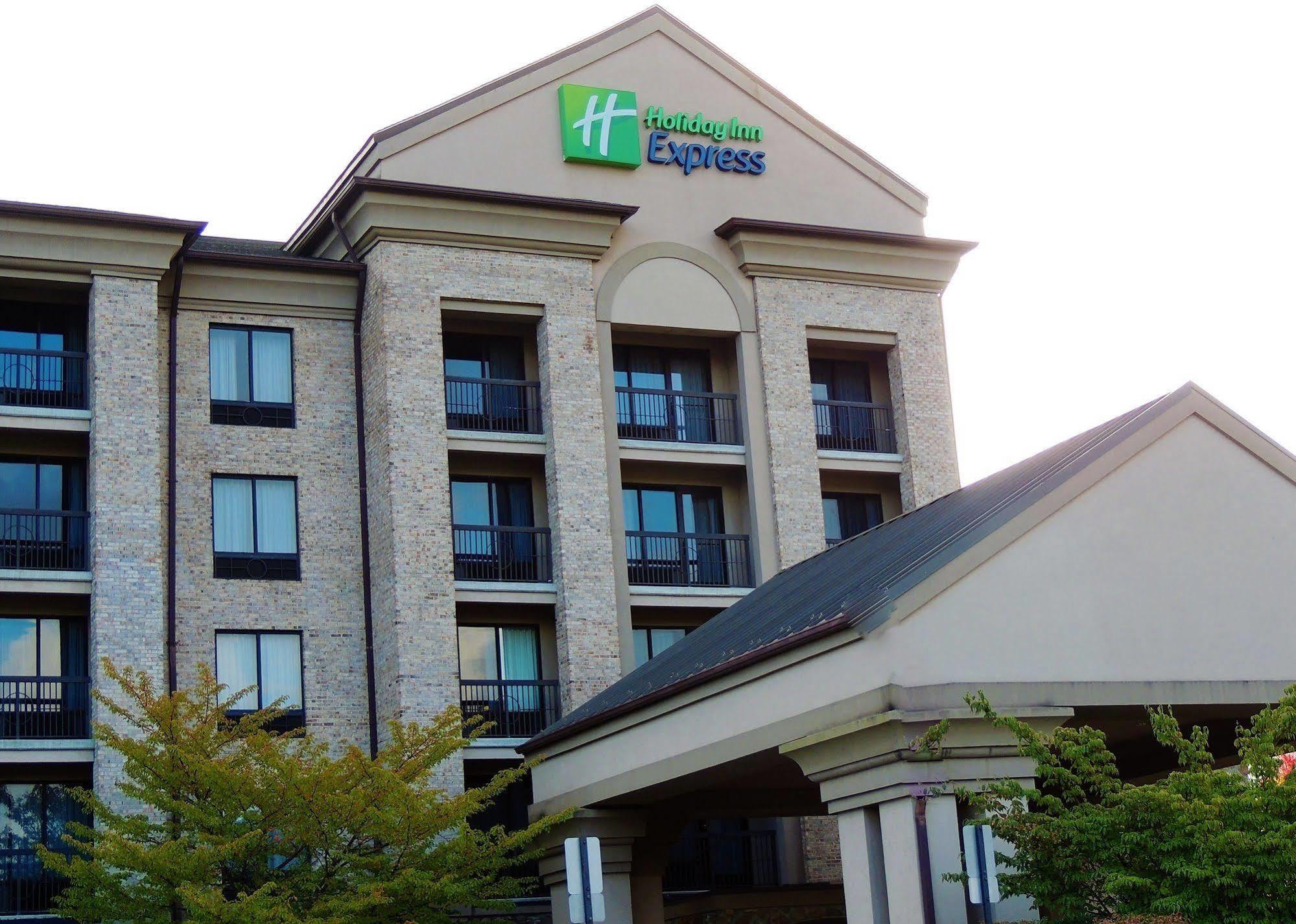 Holiday Inn Express Boone By Ihg Exterior photo